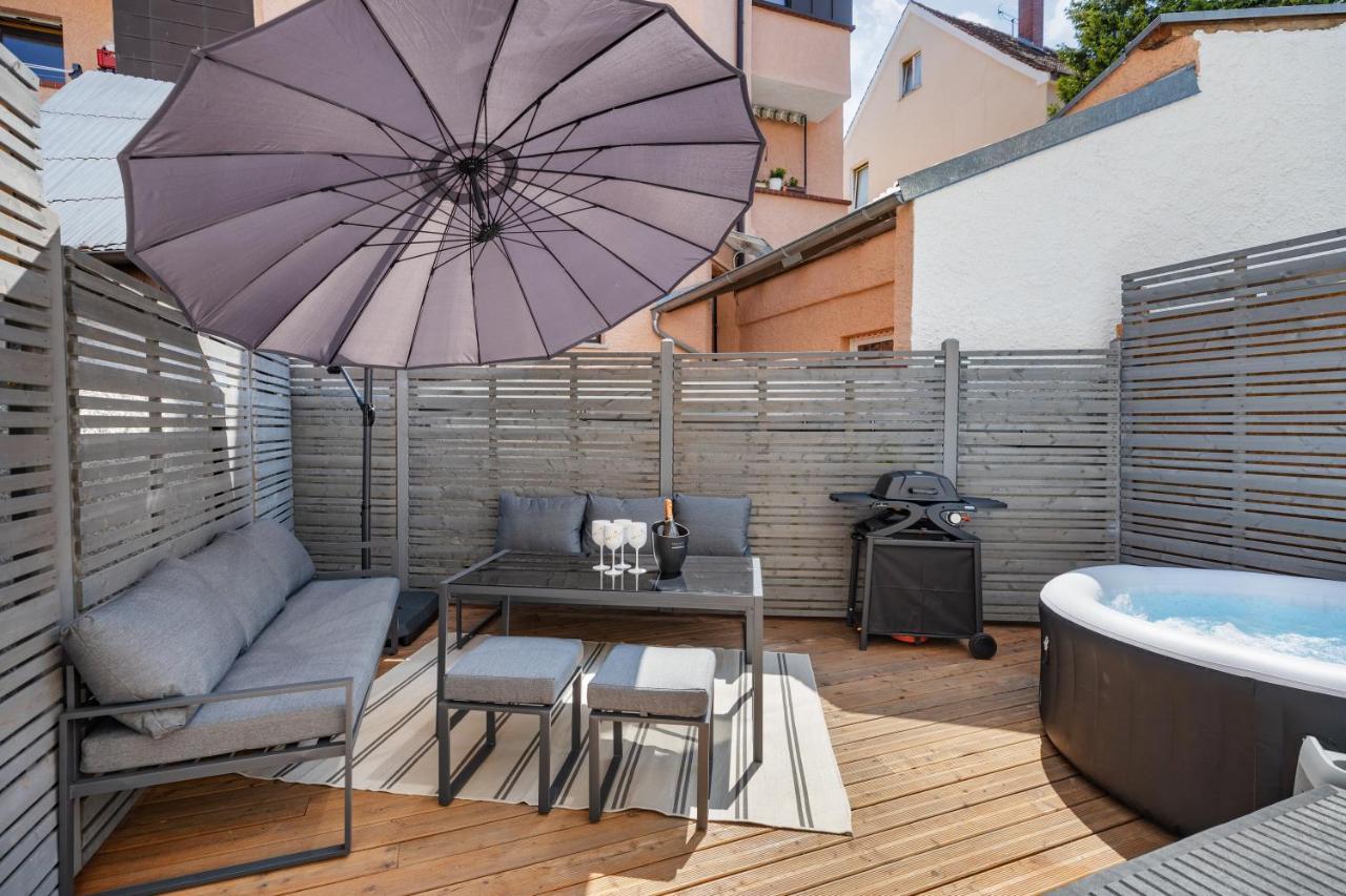 Terrace Apartment With 5 Rooms, Whirlpool And Bbq เอาก์สเบิร์ก ภายนอก รูปภาพ